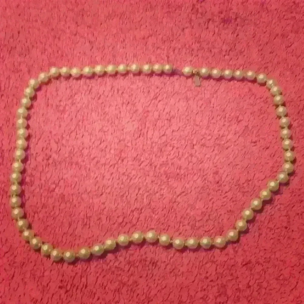 Pearl necklace